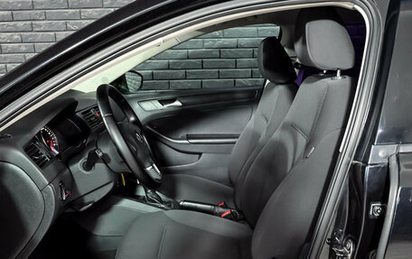 Volkswagen Jetta VII, 2013 год, 900 000 рублей, 10 фотография