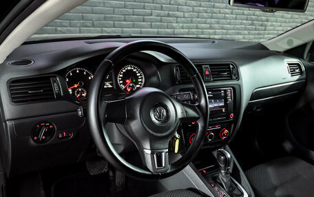 Volkswagen Jetta VII, 2013 год, 900 000 рублей, 12 фотография
