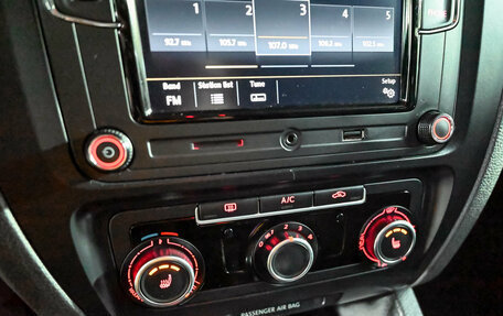 Volkswagen Jetta VII, 2013 год, 900 000 рублей, 14 фотография