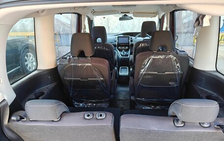 Nissan Serena IV, 2018 год, 2 100 000 рублей, 14 фотография