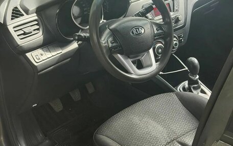 KIA Rio III рестайлинг, 2012 год, 590 000 рублей, 2 фотография