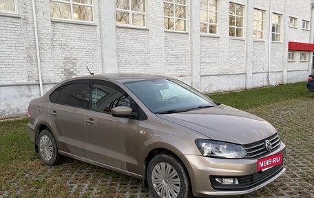 Volkswagen Polo VI (EU Market), 2018 год, 820 000 рублей, 2 фотография
