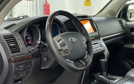 Toyota Land Cruiser 200, 2010 год, 2 699 000 рублей, 8 фотография
