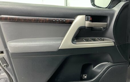 Toyota Land Cruiser 200, 2010 год, 2 699 000 рублей, 18 фотография