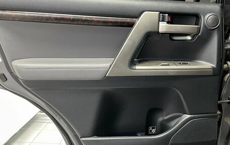 Toyota Land Cruiser 200, 2010 год, 2 699 000 рублей, 22 фотография