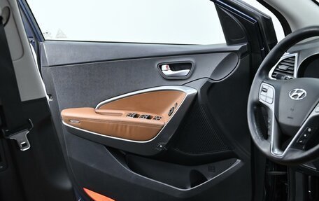 Hyundai Santa Fe III рестайлинг, 2017 год, 1 899 000 рублей, 13 фотография