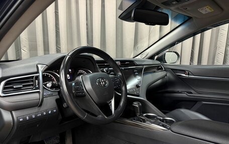 Toyota Camry, 2018 год, 3 199 777 рублей, 5 фотография