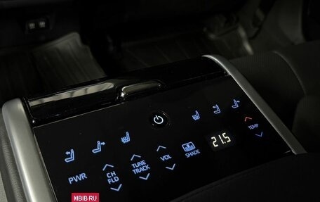 Toyota Camry, 2018 год, 3 199 777 рублей, 10 фотография
