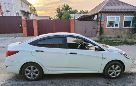 Hyundai Solaris II рестайлинг, 2014 год, 500 000 рублей, 10 фотография
