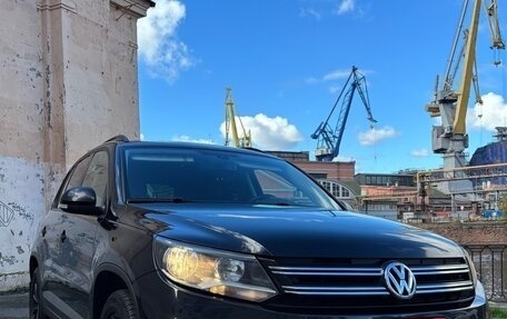 Volkswagen Tiguan I, 2016 год, 1 800 000 рублей, 2 фотография