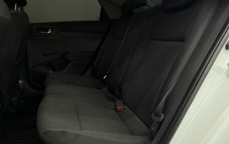 Hyundai Solaris II рестайлинг, 2017 год, 979 999 рублей, 18 фотография