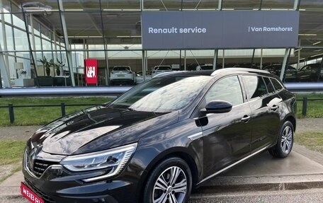 Renault Megane IV, 2022 год, 2 350 000 рублей, 1 фотография
