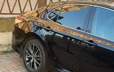 Toyota Camry, 2021 год, 2 950 000 рублей, 1 фотография