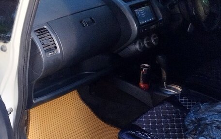 Honda Fit III, 2001 год, 398 000 рублей, 16 фотография
