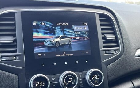 Renault Megane IV, 2022 год, 2 350 000 рублей, 19 фотография