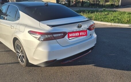 Toyota Camry, 2022 год, 3 000 000 рублей, 4 фотография