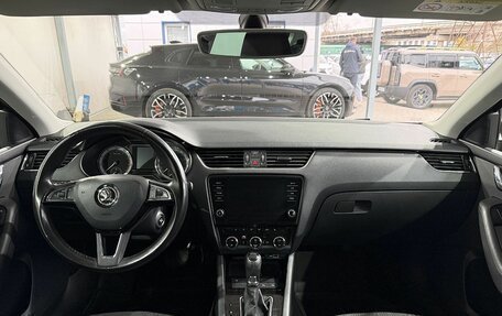 Skoda Octavia, 2018 год, 1 759 000 рублей, 10 фотография