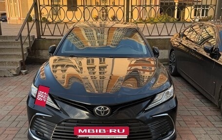 Toyota Camry, 2021 год, 2 950 000 рублей, 3 фотография