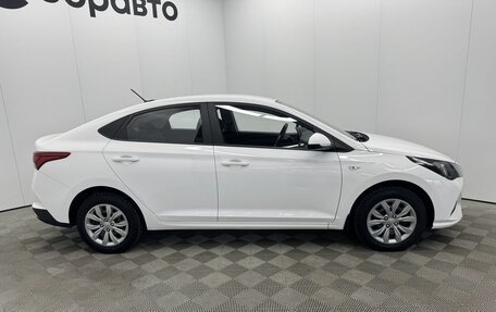 Hyundai Solaris II рестайлинг, 2022 год, 1 540 000 рублей, 10 фотография