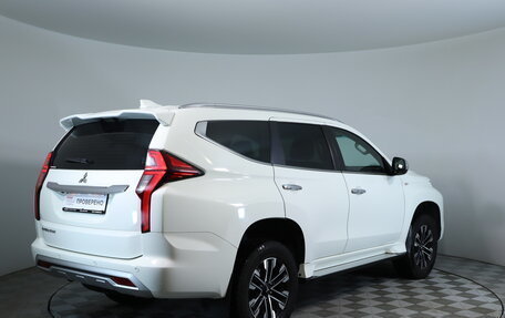 Mitsubishi Montero Sport, 2022 год, 3 830 000 рублей, 5 фотография