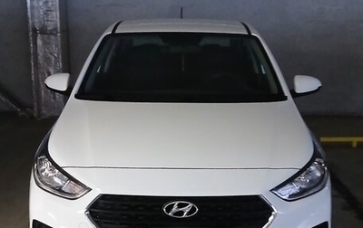 Hyundai Solaris II рестайлинг, 2018 год, 1 750 000 рублей, 1 фотография
