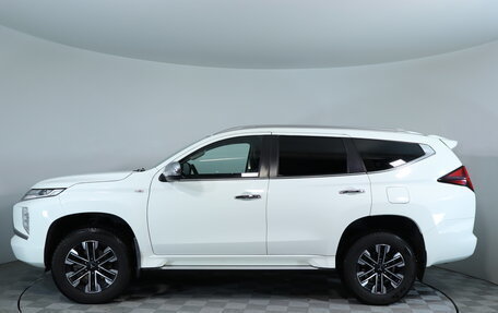 Mitsubishi Montero Sport, 2022 год, 3 830 000 рублей, 9 фотография