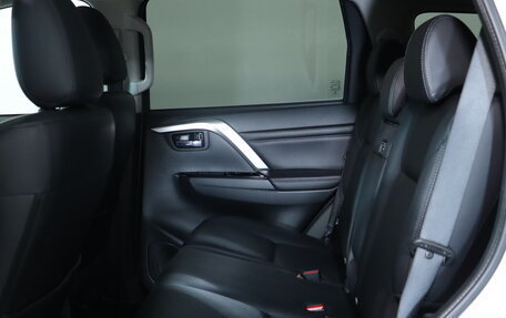 Mitsubishi Montero Sport, 2022 год, 3 830 000 рублей, 21 фотография