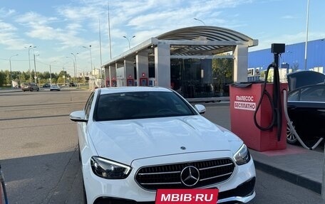 Mercedes-Benz E-Класс, 2021 год, 5 450 000 рублей, 3 фотография