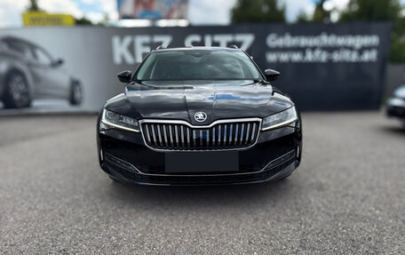 Skoda Superb III рестайлинг, 2023 год, 2 355 000 рублей, 7 фотография