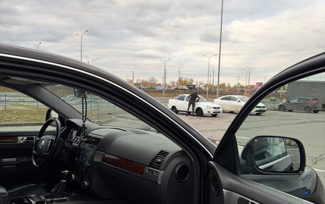 Volkswagen Touareg III, 2004 год, 750 000 рублей, 11 фотография
