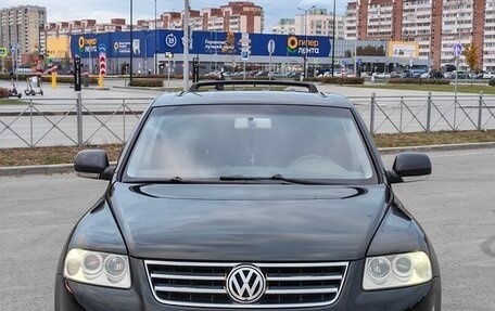 Volkswagen Touareg III, 2004 год, 750 000 рублей, 2 фотография