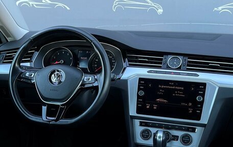 Volkswagen Passat B8 рестайлинг, 2018 год, 2 145 600 рублей, 14 фотография