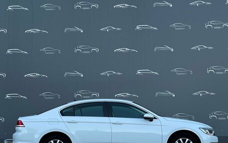 Volkswagen Passat B8 рестайлинг, 2018 год, 2 145 600 рублей, 11 фотография