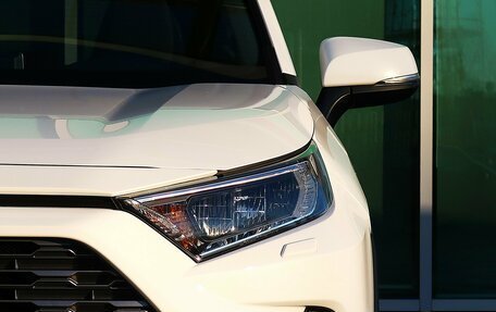 Toyota RAV4, 2019 год, 2 600 000 рублей, 4 фотография
