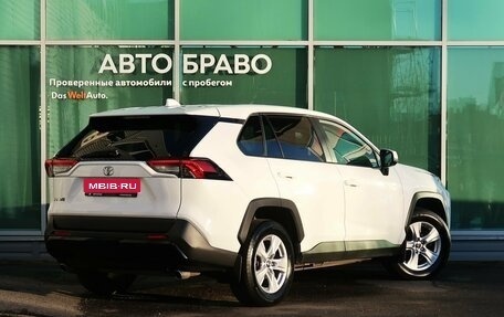 Toyota RAV4, 2019 год, 2 600 000 рублей, 8 фотография