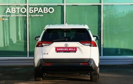 Toyota RAV4, 2019 год, 2 600 000 рублей, 9 фотография