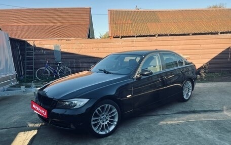 BMW 3 серия, 2005 год, 900 000 рублей, 2 фотография