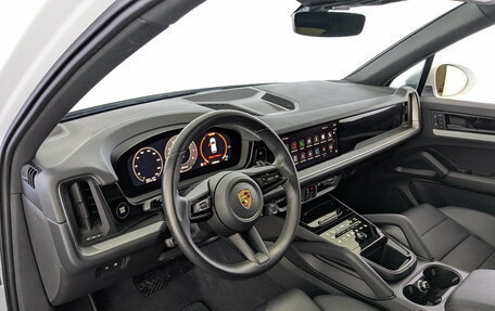 Porsche Cayenne III, 2024 год, 12 250 000 рублей, 16 фотография