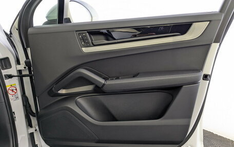 Porsche Cayenne III, 2024 год, 12 250 000 рублей, 25 фотография