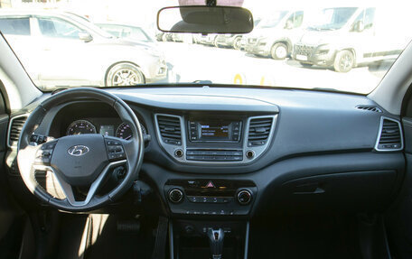 Hyundai Tucson III, 2018 год, 2 098 000 рублей, 10 фотография