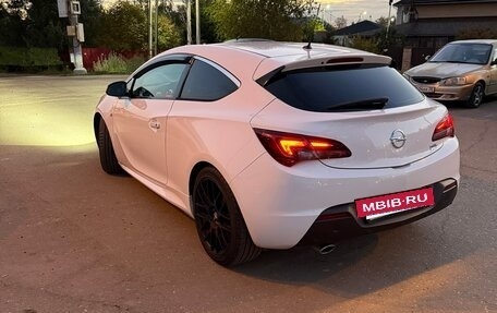 Opel Astra J, 2013 год, 810 000 рублей, 3 фотография