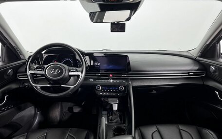 Hyundai Avante, 2021 год, 2 290 000 рублей, 12 фотография