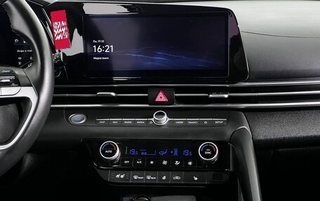 Hyundai Avante, 2021 год, 2 290 000 рублей, 13 фотография