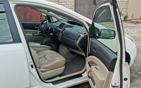 Toyota Prius, 2006 год, 640 000 рублей, 15 фотография