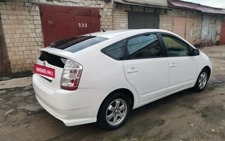 Toyota Prius, 2006 год, 640 000 рублей, 5 фотография
