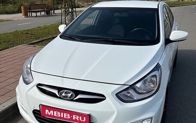 Hyundai Solaris II рестайлинг, 2012 год, 850 000 рублей, 1 фотография