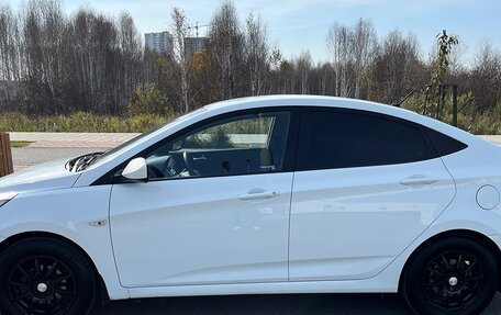 Hyundai Solaris II рестайлинг, 2012 год, 850 000 рублей, 2 фотография