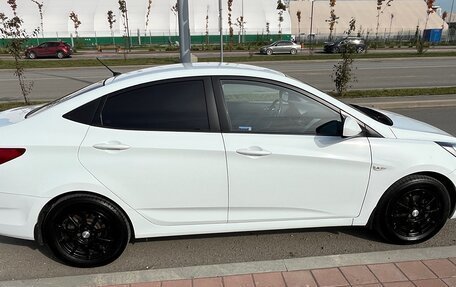 Hyundai Solaris II рестайлинг, 2012 год, 850 000 рублей, 6 фотография