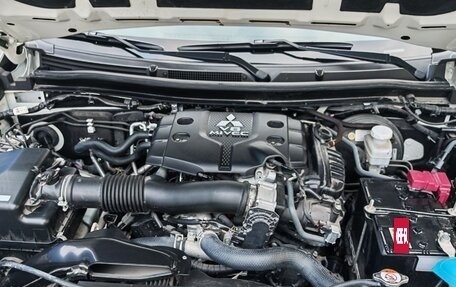 Mitsubishi Montero Sport, 2025 год, 7 100 000 рублей, 10 фотография