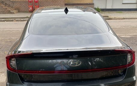 Hyundai Sonata VIII, 2021 год, 1 790 000 рублей, 2 фотография
